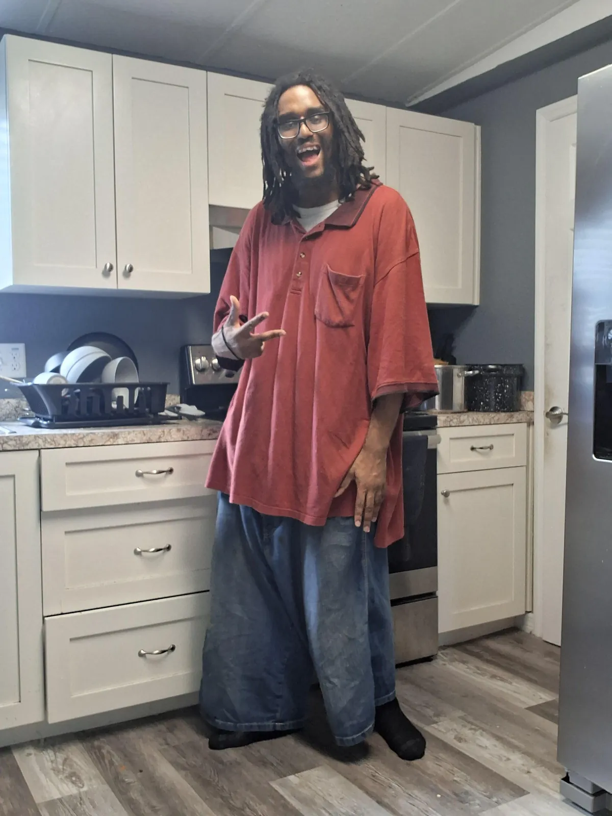 29M Been called homless even though I work from home, So hit me with your best shot. 👌