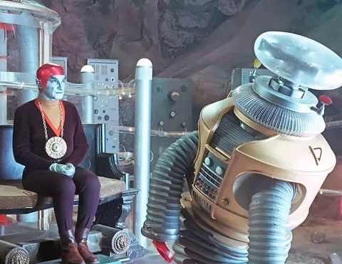 This TV show was such a big part of my childhood, Lost in Space ran for three seasons from 1965 to 1968 and is still in replay today...