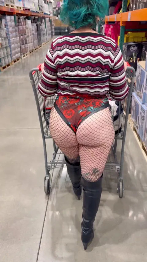 There’s a lot of cake in this aisle