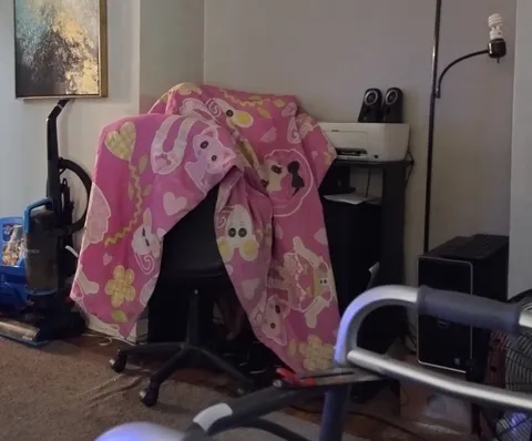 This is how SHE plays the sims 4 (Please Explain) 