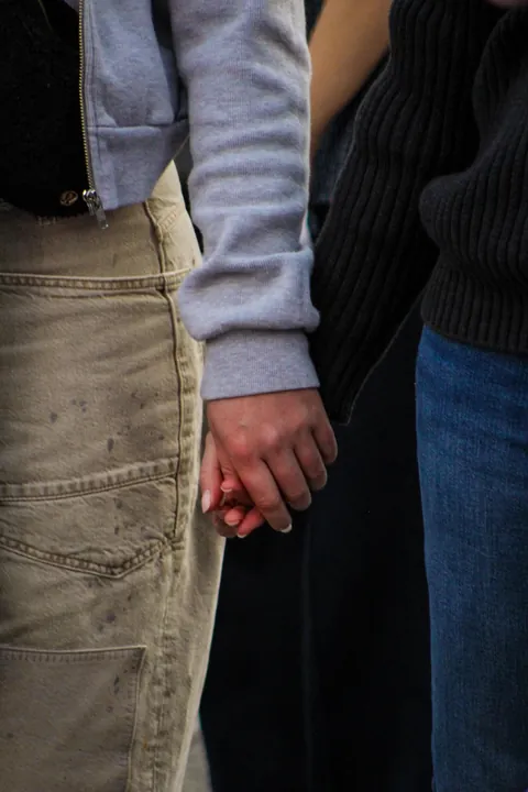 Today, the LAPD shut down a protest outside the ICE Detention Center in Los Angeles [OC]