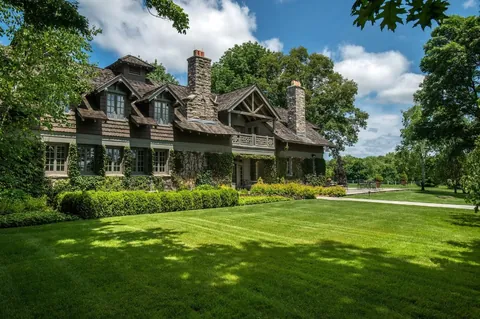 Beautifully Natural. Fairfield County, CT, USA