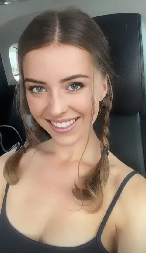 [19F] Eyes make me hot? 🔥😝