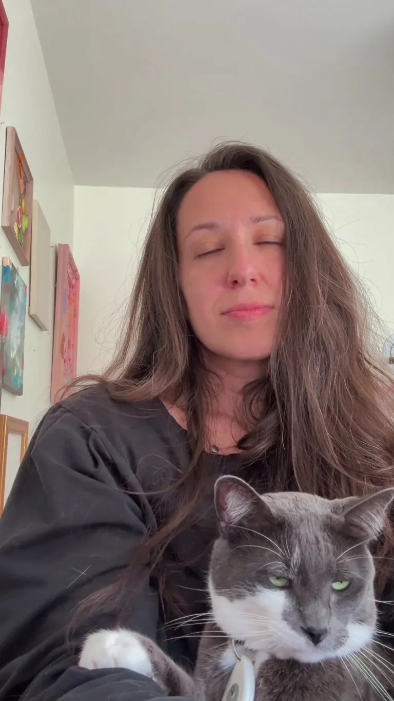 My studio assistant thinks it’s his day off 👀