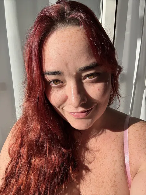 VERY blessed with F cups at 23yo 😋😋