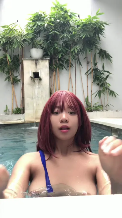 Watch it bounce when I move