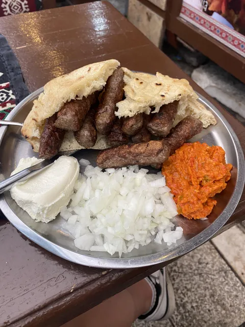 [i ate] bosnian cevapi