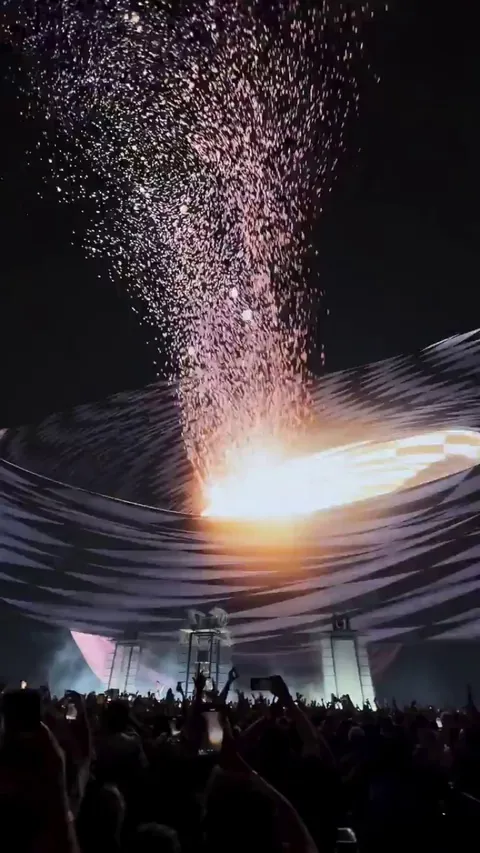 Las Vegas sphere is crazy