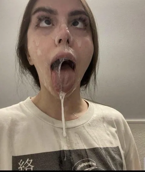 Tell mommy your favorite slides and edge to 3 of them for a surprise