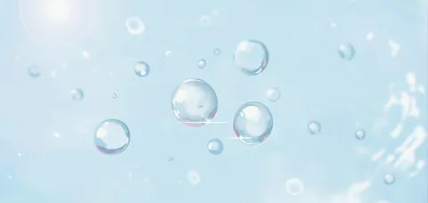 Trying something new, I drew a multi-panel Frieren fanart (there's a fifth panel on the next slide!)