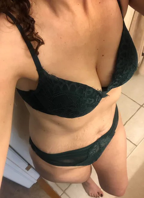 [F39] Almost 40…still interested? 💋