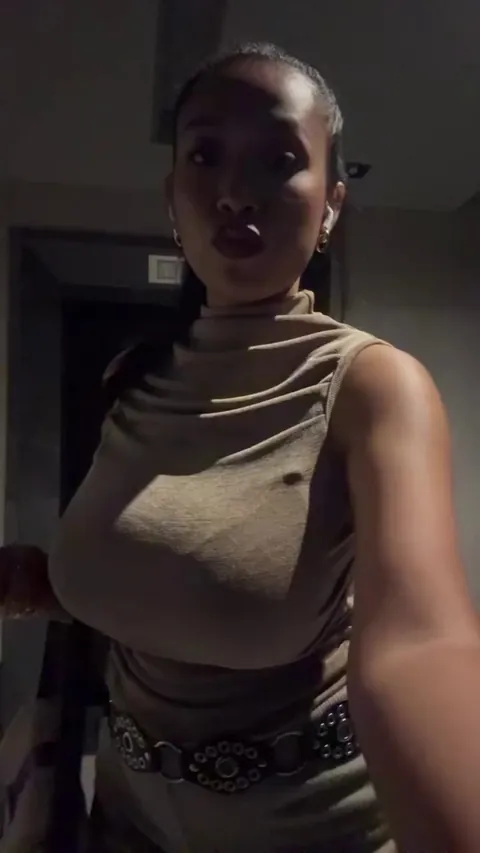 Super busty Asian