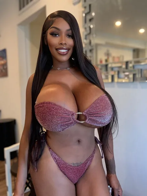 One of the most amazing bodies on this planet. Do you all agree?