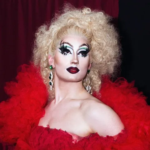I won my first competition in drag yesterday after 8 months of doing it, im so proud of my makeup