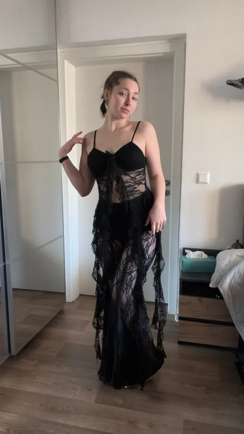 nude or nah