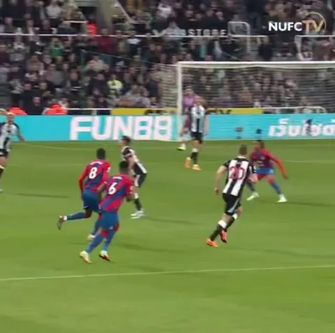 Full Sequence of Miguel Almirón’s Goal for Newcastle vs. Crystal Palace