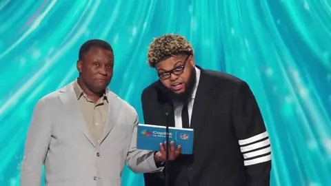 [Highlight] Jaxon Smith-Njigba Wins 2025 AP NFL Offensive Player of the Year Award