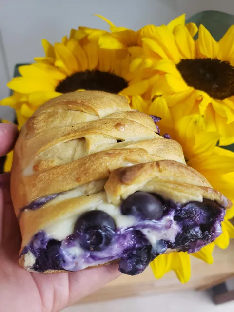 [I Made] Blueberry cream cheese danish