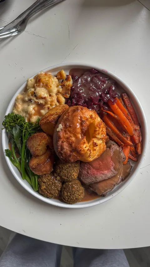 [homemade] Easter Sunday roast dinner