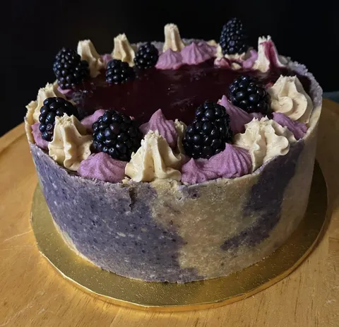 Peanut butter blackberry cheesecake 