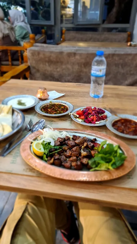 Istanbul to south-eastern Turkey (16 days - 4200km)