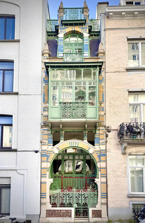 Stand out. Brussels Art Nouveau