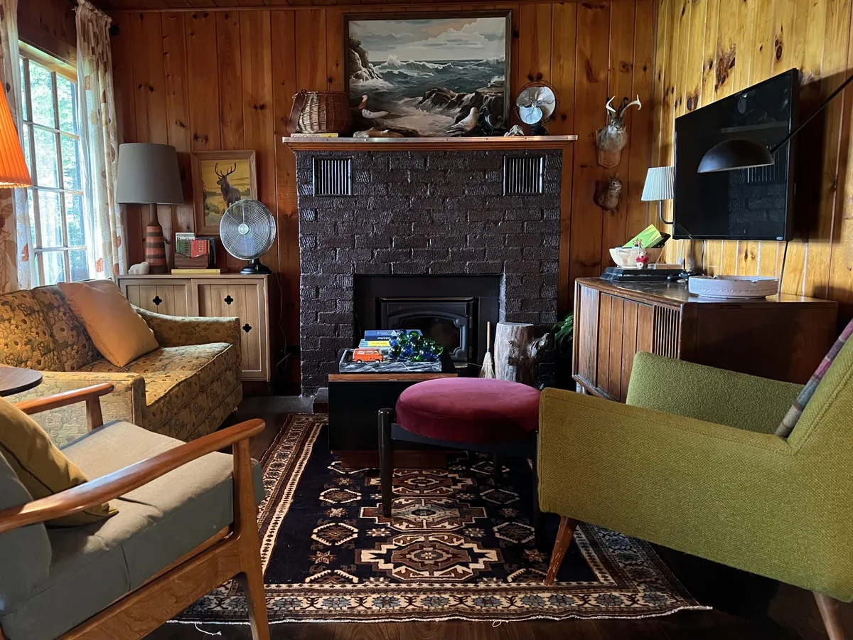 I found a wool rug for our eclectic cabin this week, and it got a lot cozier.