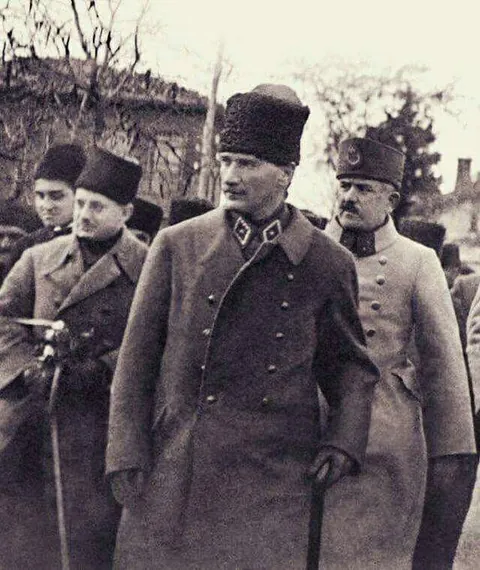 Today is November 10, the anniversary of founder of modern turkiye Atatürk's death.
