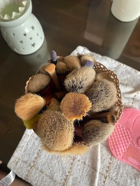 Cleaned my gfs brushes and they look amazing