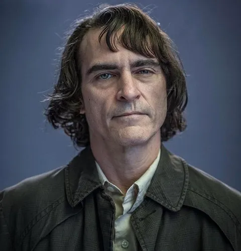 First official look at Joaquin Phoenix in ‘Joker’