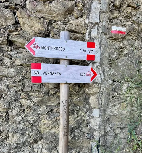 Hiking Cinque Terra Italy, the best longest day!