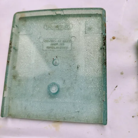 Cleaned and saved this Pokémon crystal from the trash someone was going to throw it away 😭