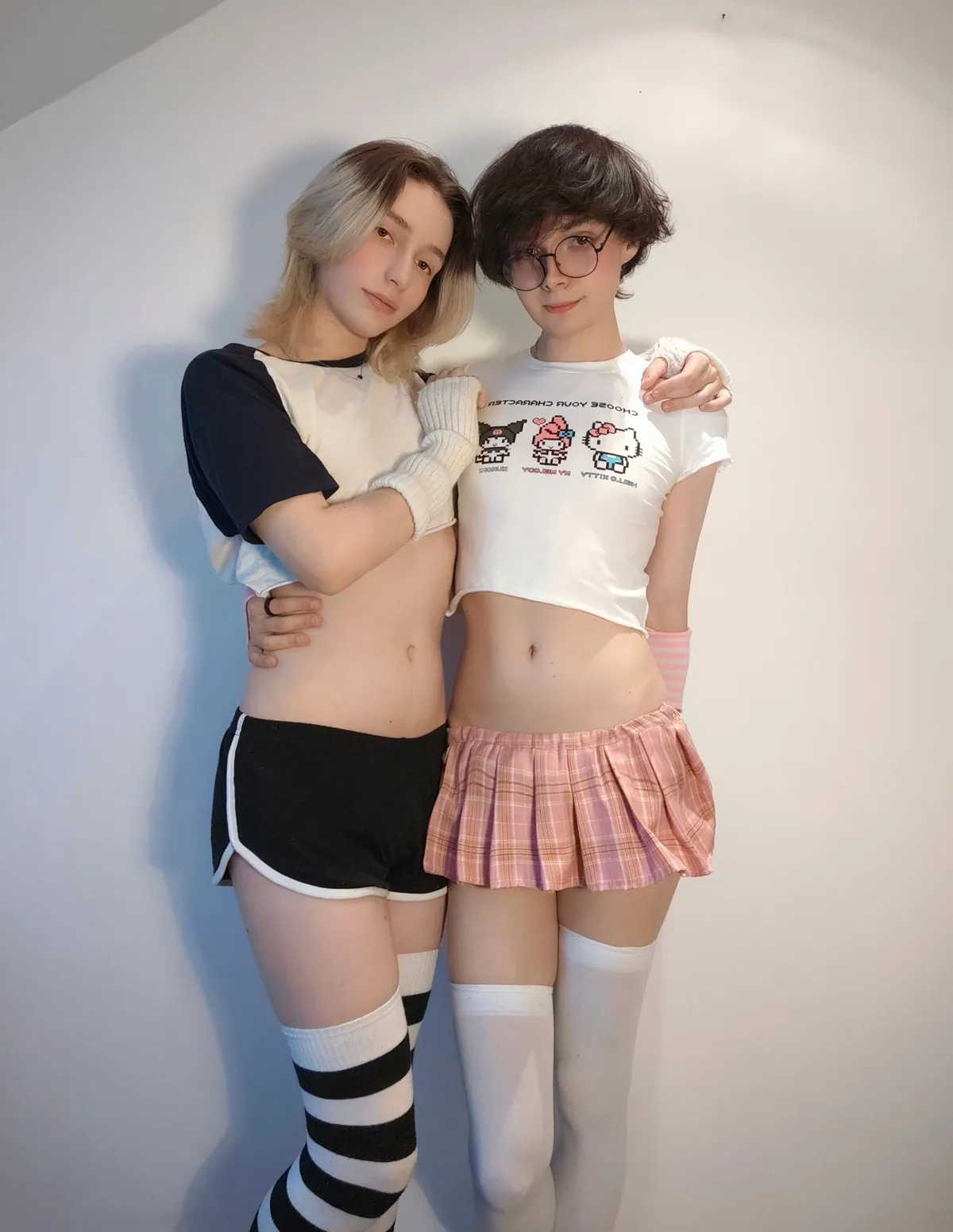 Wanna have a threesome with two horny sissies?? Don't be shy ❤️