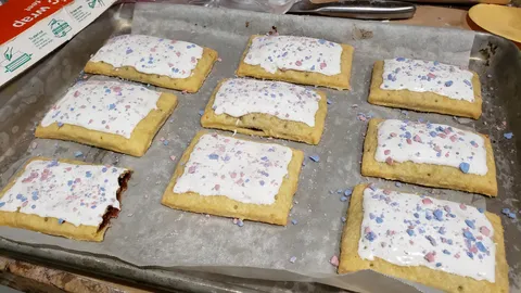 [Homemade] Poptarts!