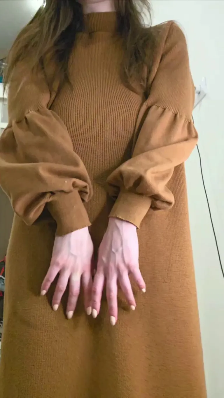 I don't hide my natural melons