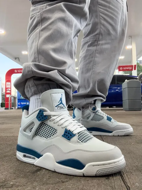 Military Blue vs Military Black, which pair are you taking?