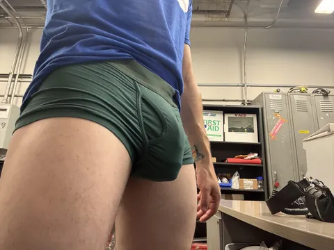 30 Straight Bulging at Work