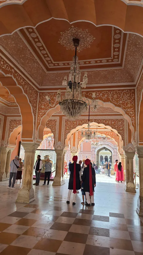 Survived 20 days solo India, first time to India (Rajasthan + Delhi + Agra + Mumbai + Bengaluru)