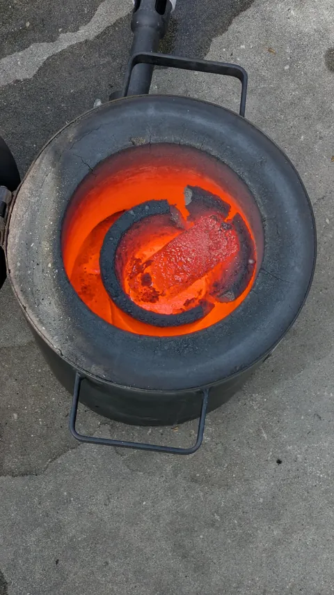 I was making copper block and my crucible just gave up out on me. No warnings, no aggressive mishandling. Just done.