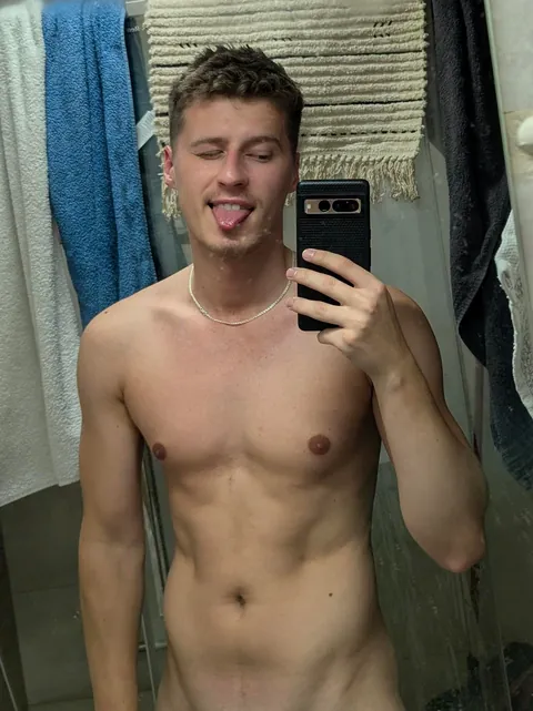 Be the good boy and swipe for the reveal😼