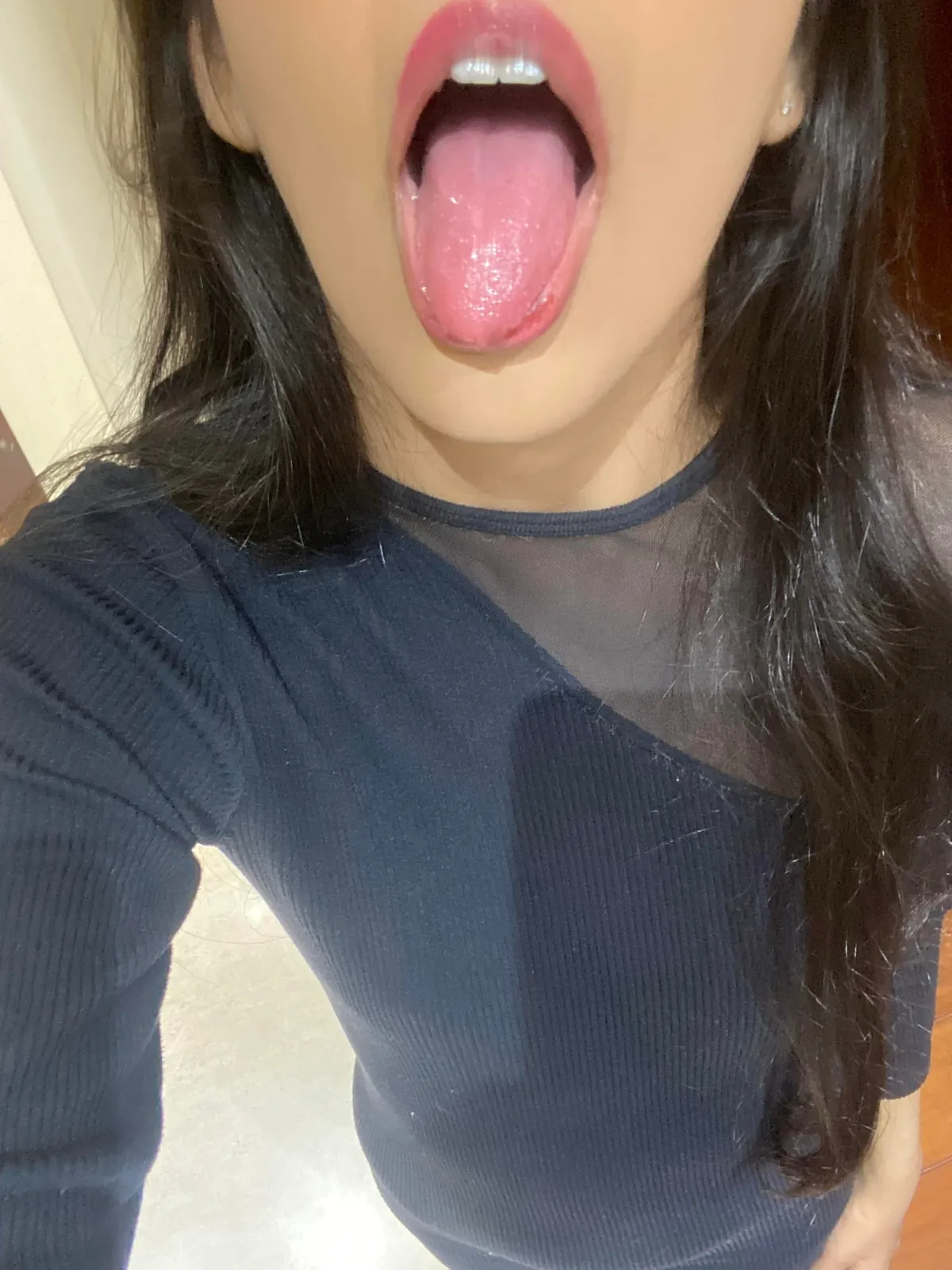 Swipe to see what’s under my tight black dress