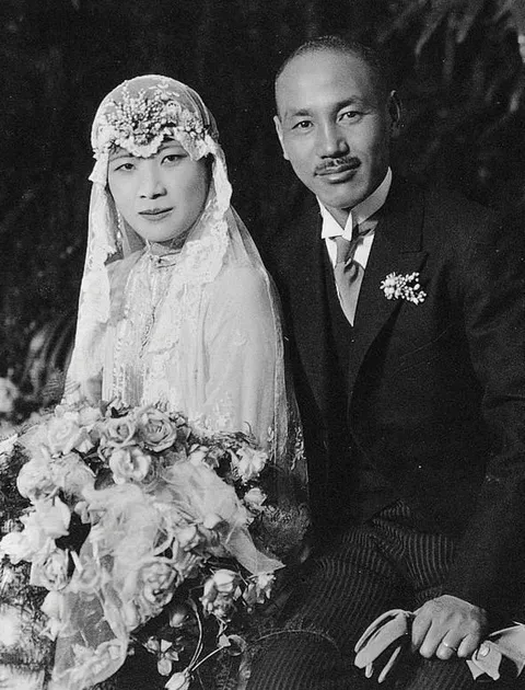 1920s Chinese wedding photo.