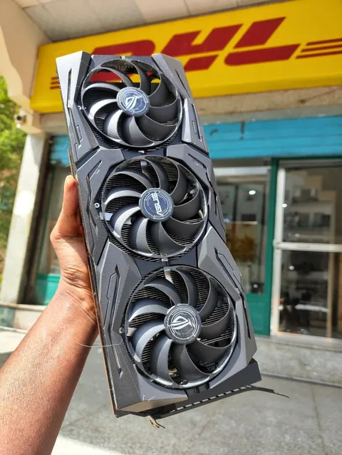 After my last post blew up here u/Evirstar send us this massive RX 5700XT