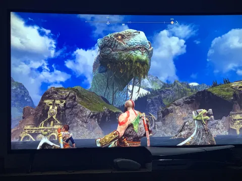 Jormungandr in God of War is so damn cool.