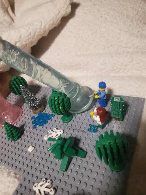 🎄 Picking the Perfect Tree 🎄(f)