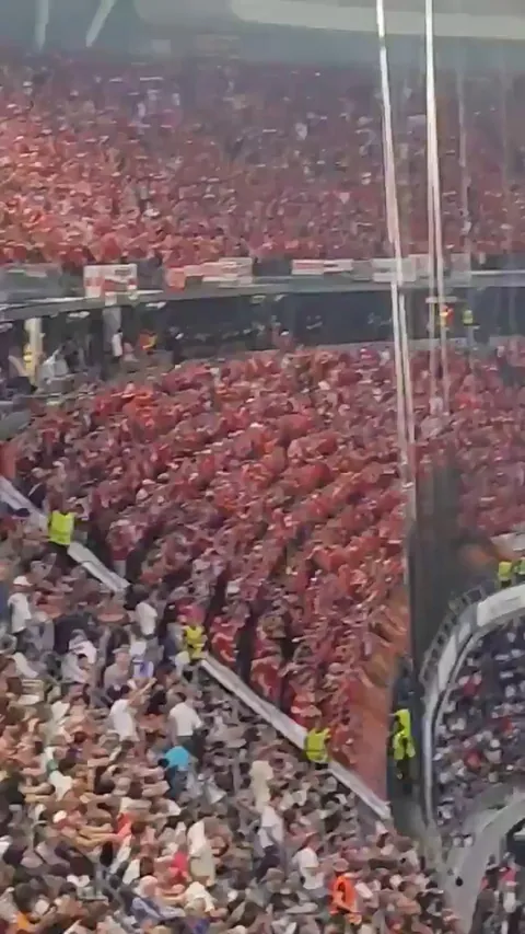 10.000 Stuttgart fans away at the Bernabeu for their game against Madrid