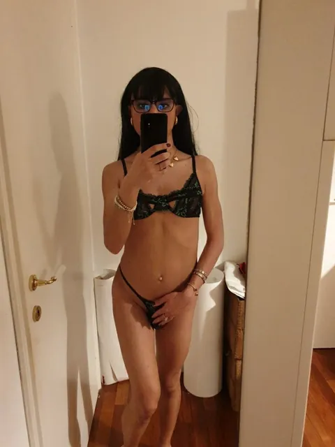 Random pics in lingerie