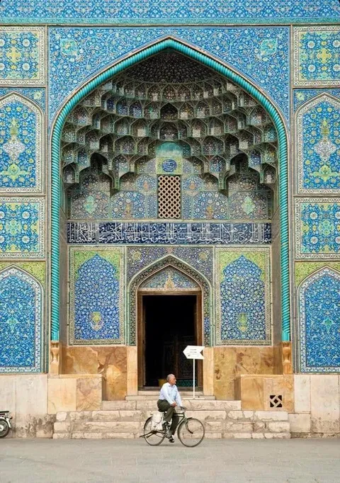 Collection of Traditional Iranian Entrances and Doorways 