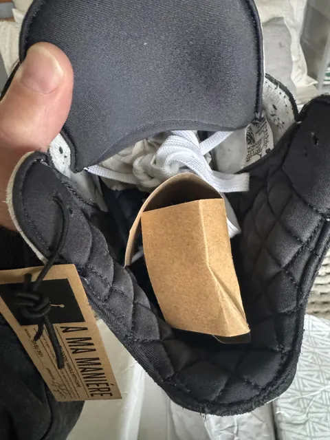 A Ma Maniere sent me Jordan 3s from GOAT on release day???