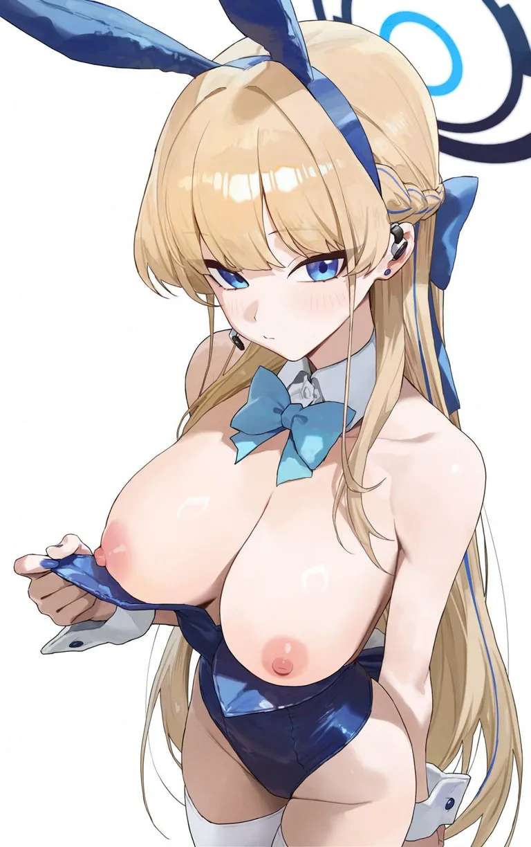 Asuma Toki wants her bewbs out